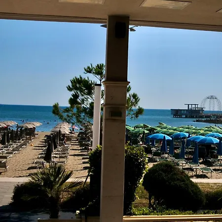 Fleeville Kozi 4 Apartamento Durrës